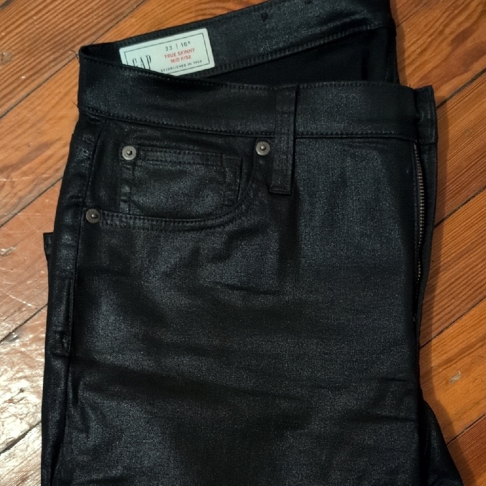 GAP Women's Waxed Black Jeans (True Skinny, Mid Rise)